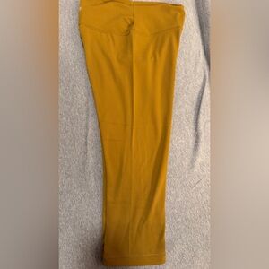Athleta Mustard Gold Transcend Capri